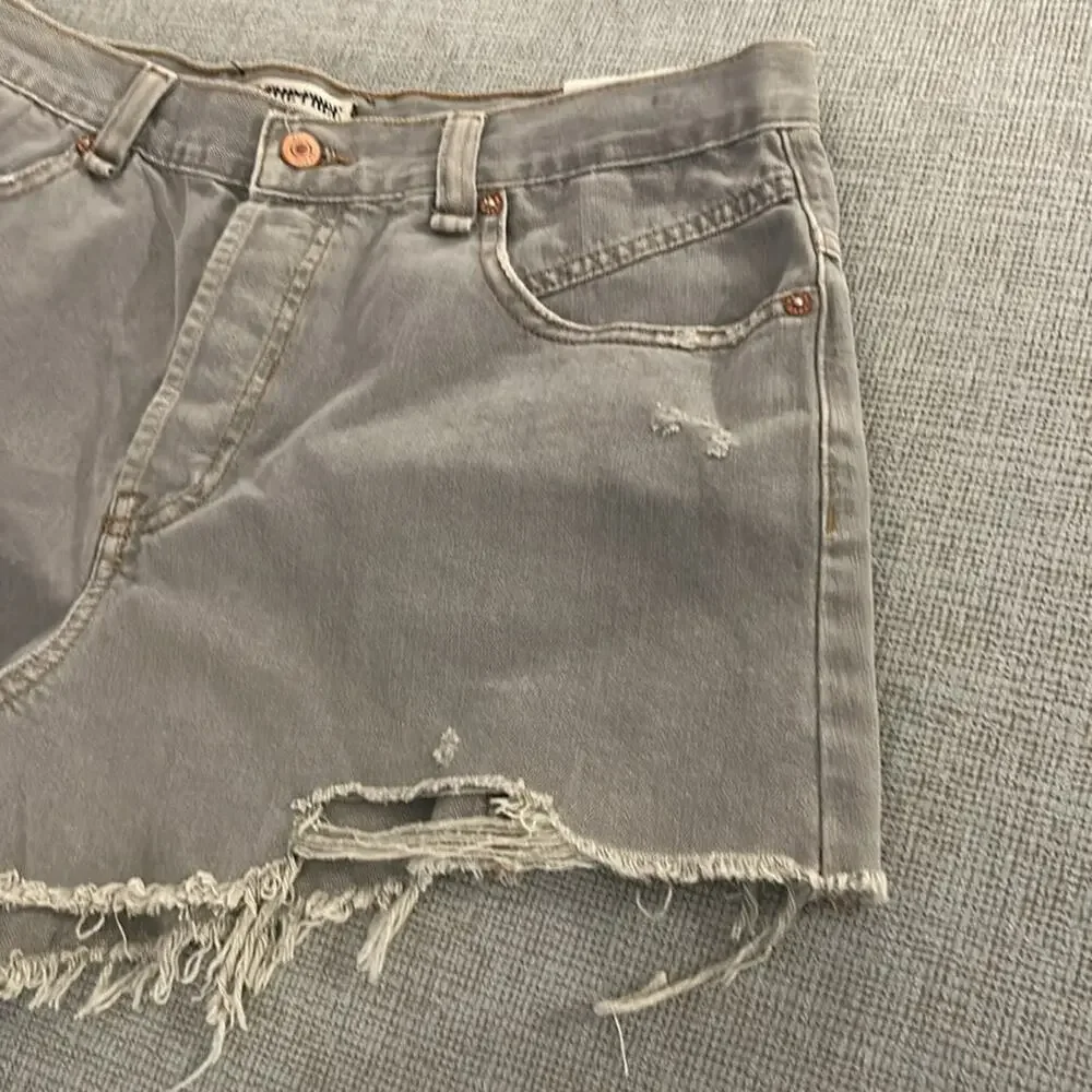 NWT Free People Now or Never distressed Denim Short, 31